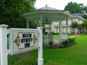 Delta Street Inn
