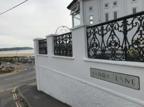 5, Sandleigh Apartment