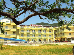 Hotel Sare