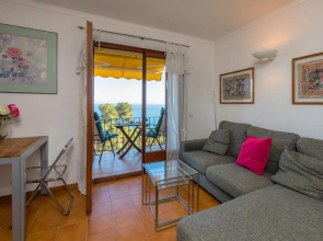 R-7 Calella DE Palafrugell 2 PAX