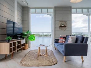 w Fantastic 1BR w Modern Balcony in Panama