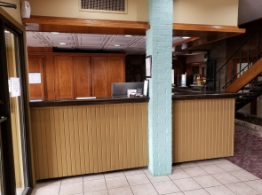 Motel 6 Ada, OK