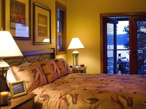 Pointe Beach Villas, Kelowna, Canada