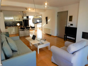 A-10 Modern & luminous - 2BD Athens' party district