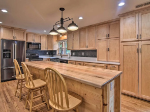 Rustic Sunset Escape on 67 Acres: Outdoor Kitchen
