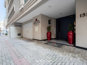 Modern and Fully Equipped Apartments Just Minutes From the sea at Meia Praia - GRI