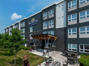 Microtel Inn & Suites by Wyndham Kanata Ottawa West