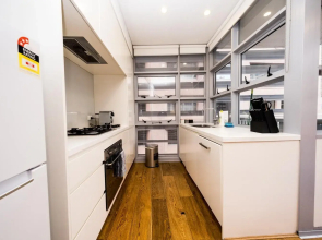 Superb 1 bed apartment in Syd CBD Darling Harbour