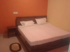 POP IAE488 Happy Hotel Taj Highway