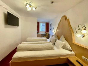 Arlen Lodge Hotel