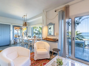Paradisso Beach Villas