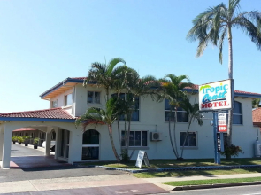 Tropic Coast Motel