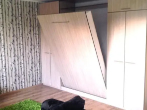 Sunny Studio Apartment