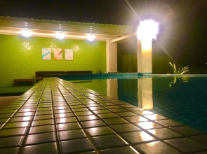 Ecotourism skim month B&B
