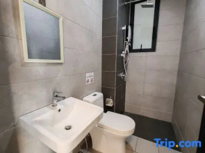 Cityscape Suite 4 to 5 pax at Urban Suites