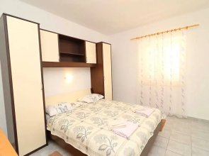 Apartments Radojkovic Lumbarda - Comfort Two Bedroom Apartment With Terrace and Sea View