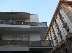 Dimi House