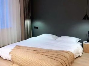 Alley Homestay (Beijing Shidu Scenic Area)