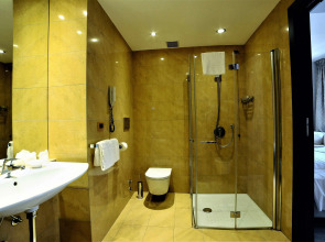 Отель Pierre Milano