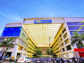 Fabhotel Royal Paradise