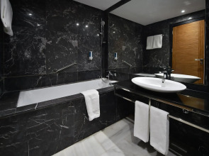 Suites Hotel Le Yacht