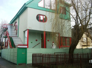 Guest House LT