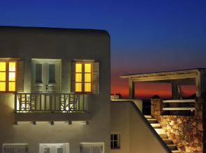 Aspalathras White Hotel