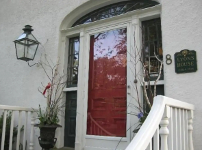 Historic Lyons House