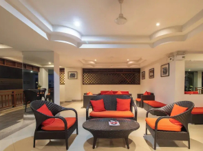 1BR with Pool &Gym Prime Location C233