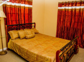 Port of Spain Sunny Guest Apartment