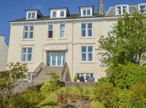 No 8 Westbay Apartment