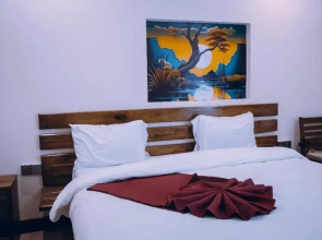 Royal Crown Hotel