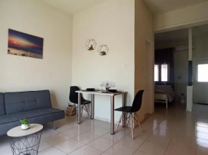 The Twins - Seaside Apartments - 1