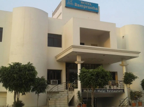Ramprastha Hotel