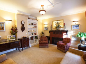 Oak Street Hotel
