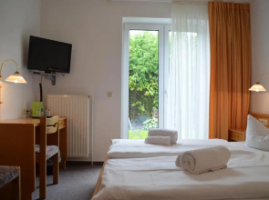 Hotel-Pension Pastow Garni