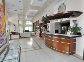 Almena Hotel