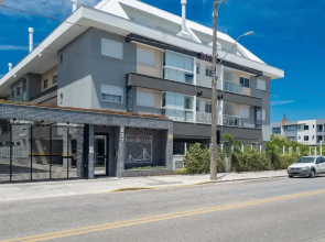 Modern apt With Pool and hot Tub! Rhl0305