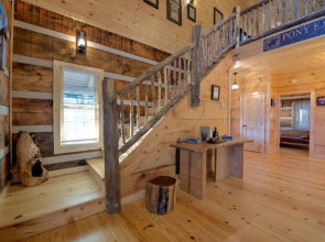 Pony Express - 2 Br Cabin