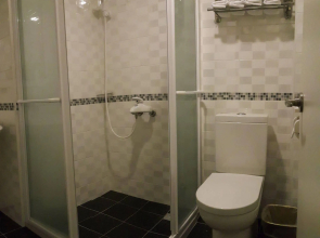 Royal Goods Residence Themed Suites