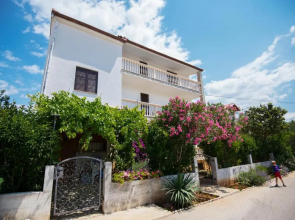 Apartments Petrčane Welcome