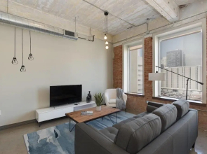 Brand New Stunning Unit Downtown