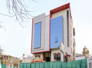 OYO 13932 Hotel Pushpanjali