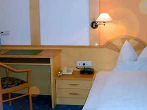 Parkhotel Plauserhof