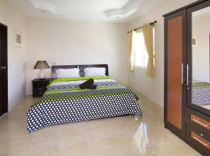 Villa Waree 5 minutes from City and Beach