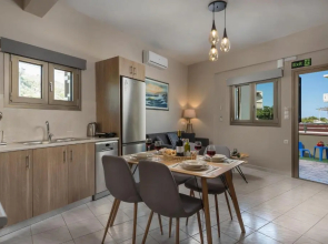 Brand-New stylish Flat w. Parking