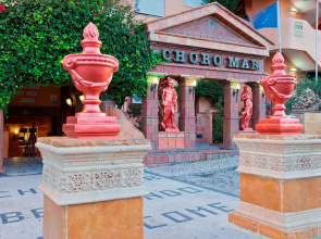 Choromar Apartments