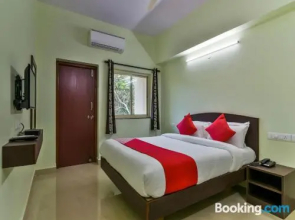 Swarnam By OYO Rooms