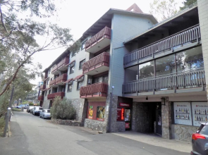 Mowamba E1