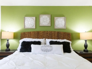 Find Your Zen: Peaceful Getaway in Trendy City of the Arts